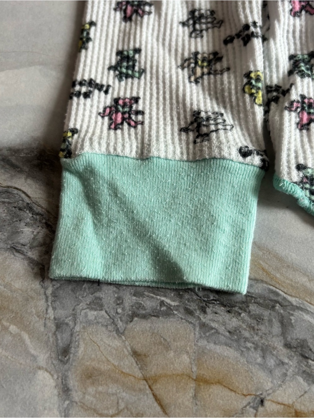 Girls' White Floral Thermal Top with Mint Trim - Picture 4 of 5
